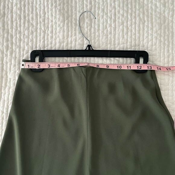 Aritzia Babaton Pieta Skirt Sencha Green - Picture 3 of 4